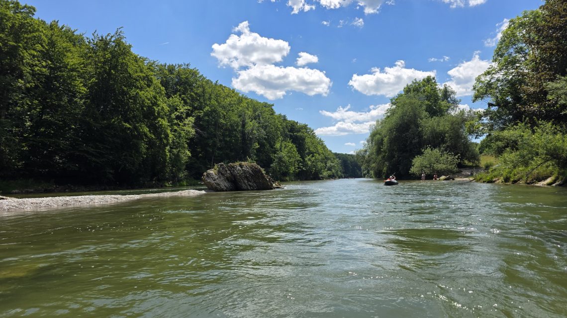 Auf dem Isar-Flow: Packrafting-Abenteuer von Wolfratshausen nach München