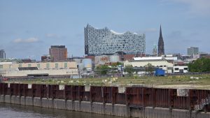Kurz mal Hamburg: Mit dem Rad durch den Alten Elbtunnel