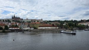 Zu Fuß durch Prag: Von der Karlsbrücke auf den Hradschin