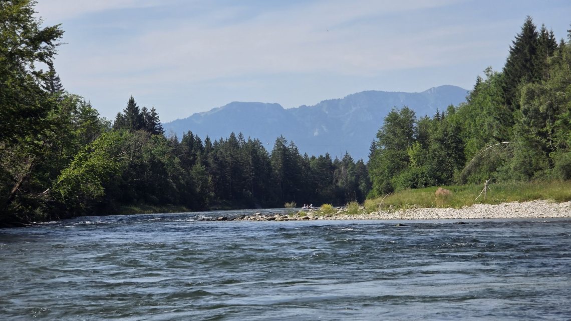 Hitzetag auf der Isar: Mit dem Packraft von Bad Tölz nach München