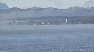Herbstnebel über dem Starnberger See: Einmal rundherum