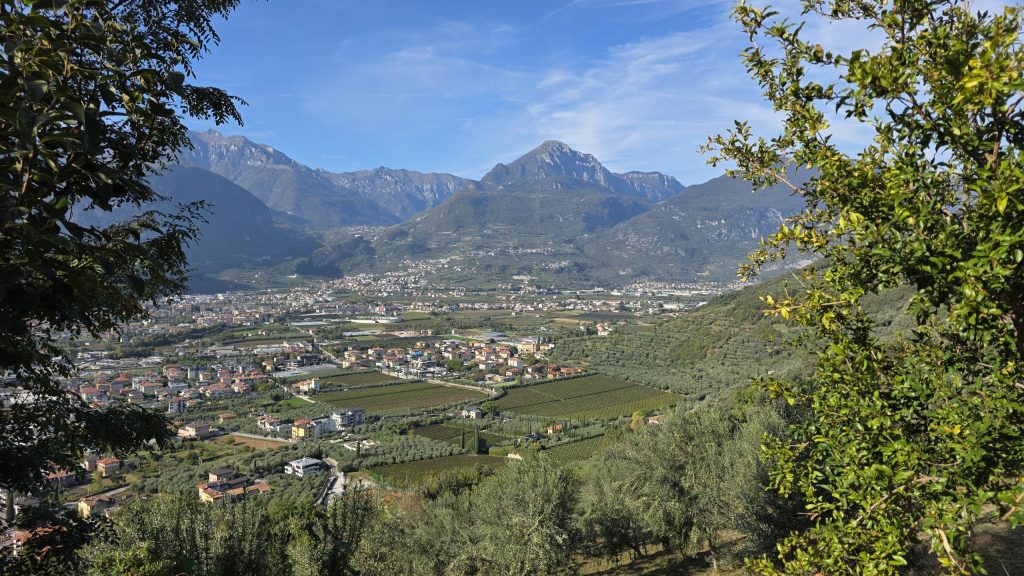 Blick über das Tal von Arco